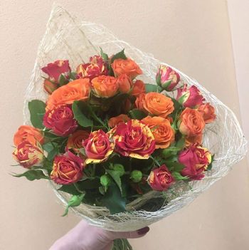 Букет №627 из кустовых роз