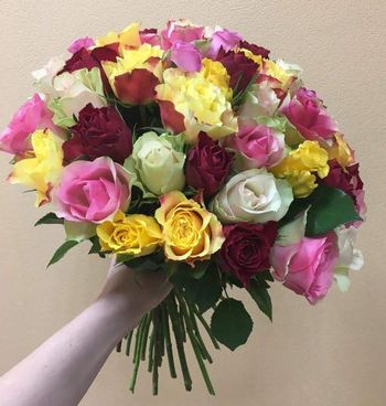 51 роза микс ,Эквадор, 60см